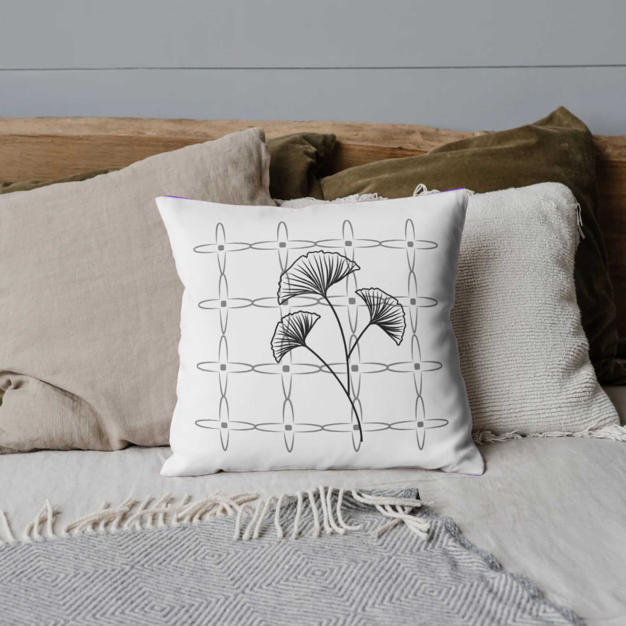 Botanical Pillow in black Botanical Pillow in black