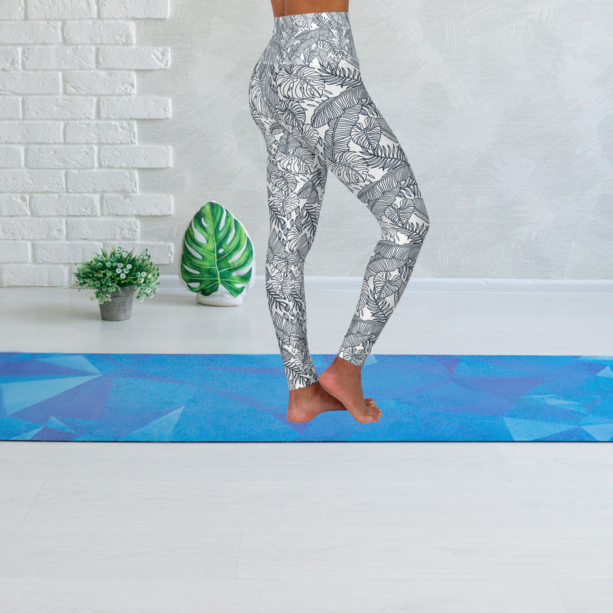 Leaf Pattern Yoga Leggings product thumbnail image Leaf Pattern Yoga Leggings product thumbnail image