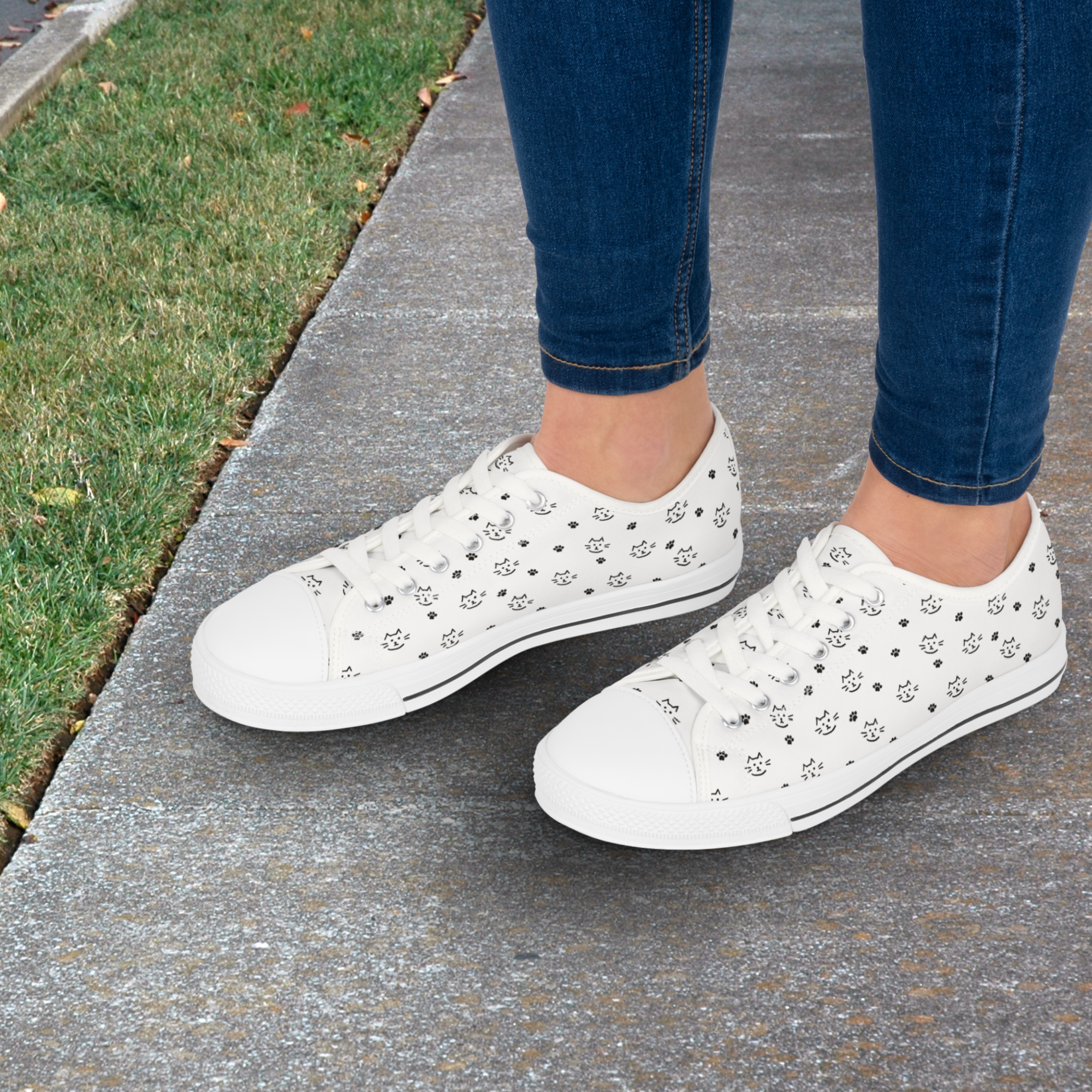 Cat Face and Paw Print Women's Low Top Sneakers product thumbnail image