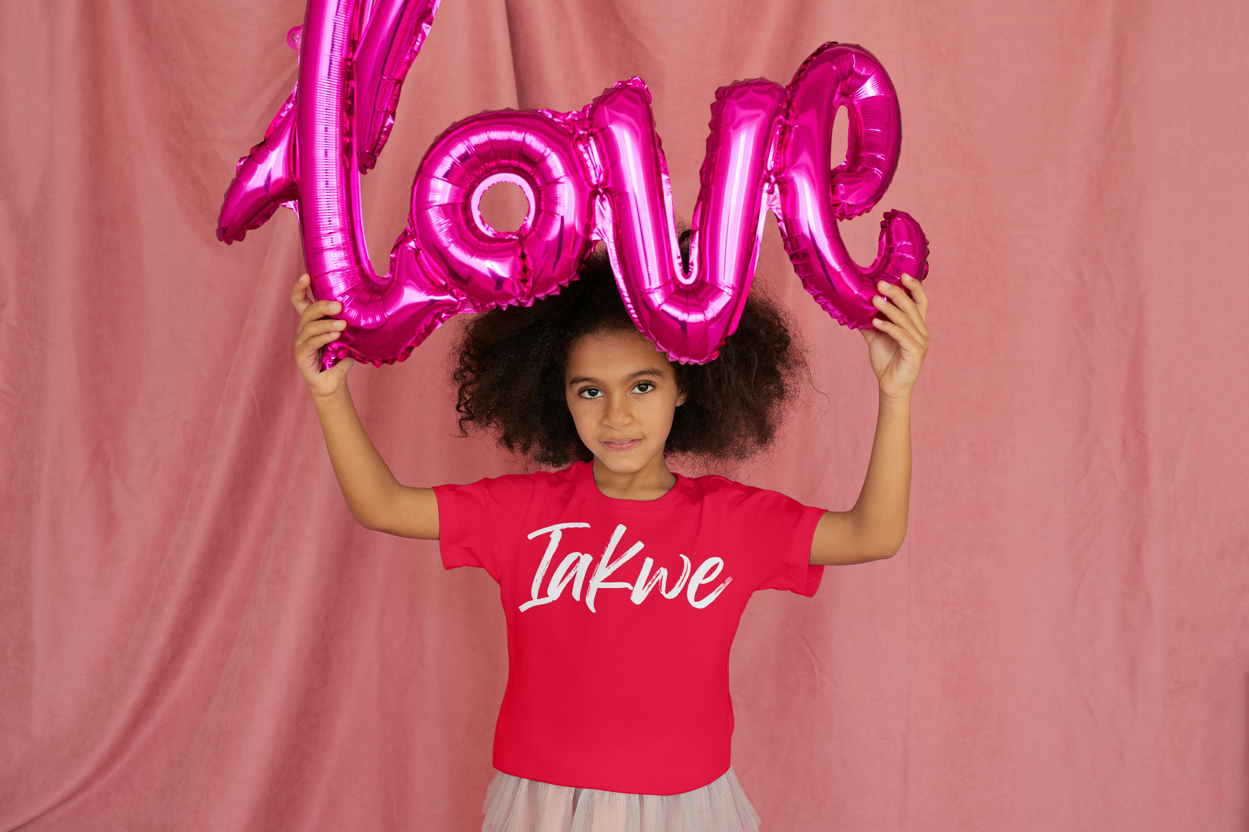 Unisex kids Iakwe love t-shirt Unisex kids Iakwe love t-shirt