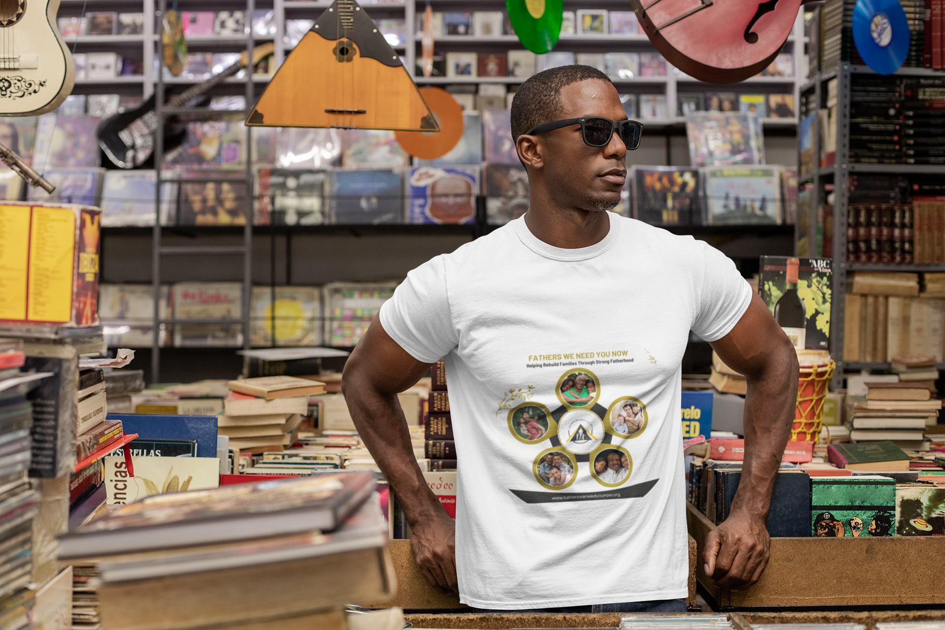 Quake Wireless Charging Pad product thumbnail image Quake Wireless Charging Pad product thumbnail image