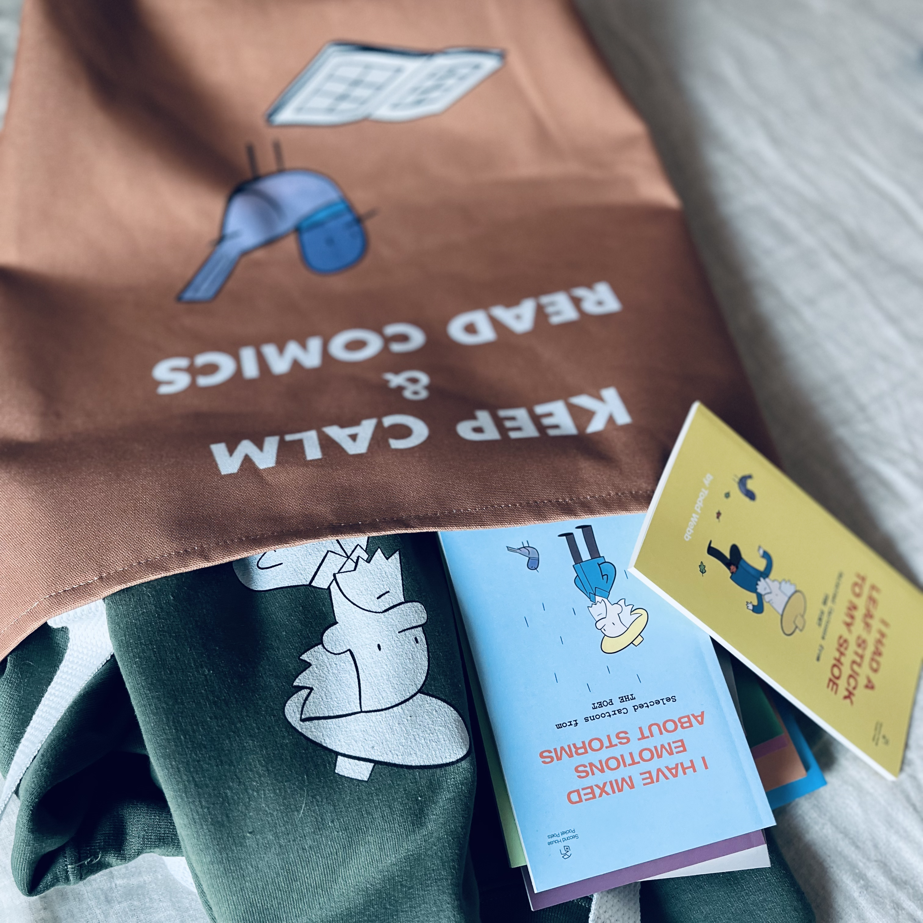 Keep Calm and Read Comics Pigeon Tote product thumbnail image Keep Calm and Read Comics Pigeon Tote product thumbnail image