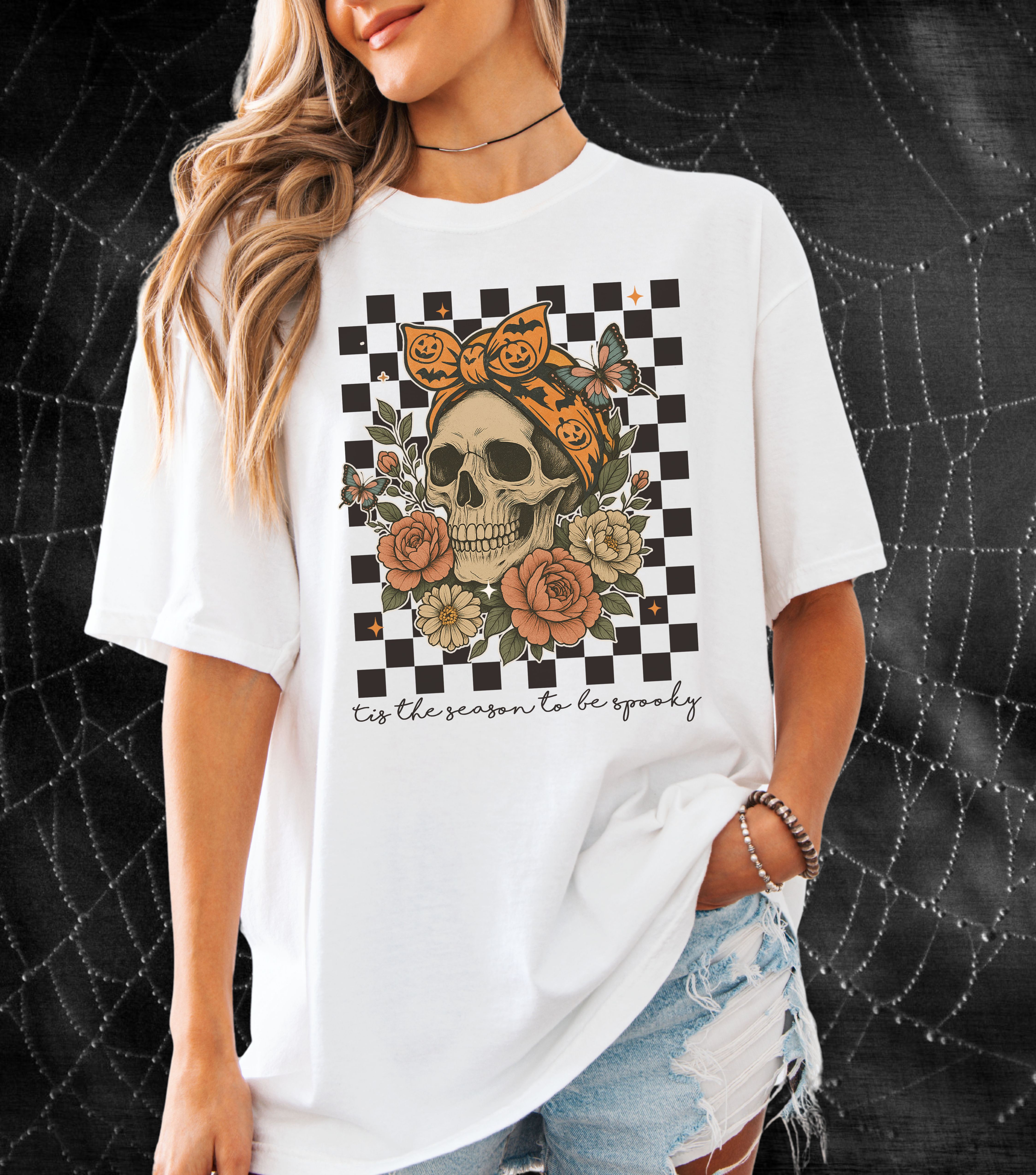 Skull Floral T-shirt | Gothic Graphic Tee | Halloween Apparel | Unisex Casual Wear | Vintage Vibe | Gift for Friends