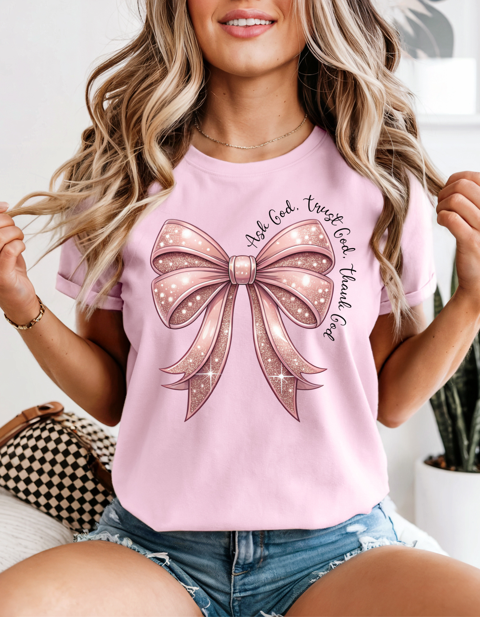 Cute Bow Graphic T-shirt, Unisex Fashion Tee, Gift for Her, Casual Wear, Birthday Celebration Outfit, Everyday Comfort Shirt Cute Bow Graphic T-shirt, Unisex Fashion Tee, Gift for Her, Casual Wear, Birthday Celebration Outfit, Everyday Comfort Shirt