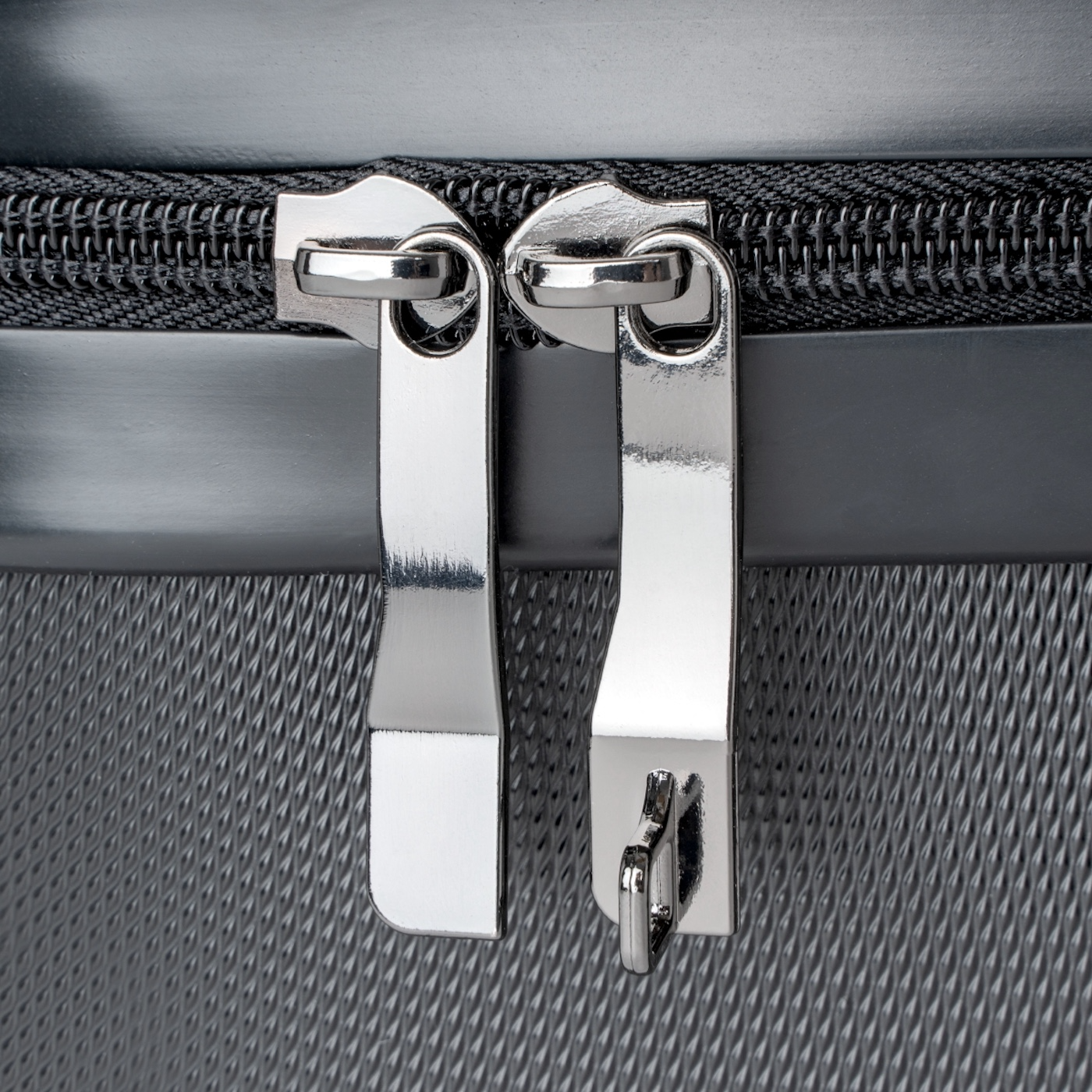 Dracula 1897 Suitcase – First Edition Cover + Augmented Reality product thumbnail image Dracula 1897 Suitcase – First Edition Cover + Augmented Reality product thumbnail image