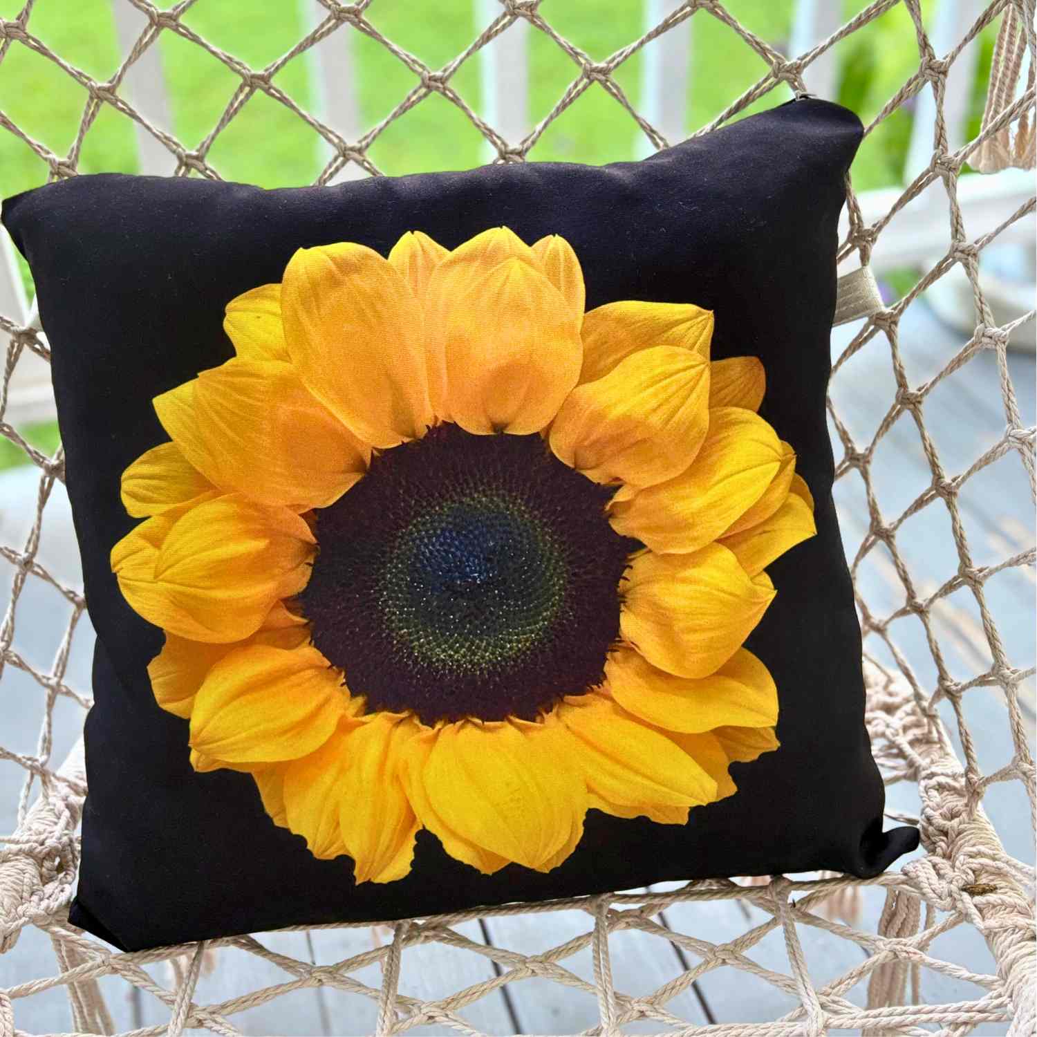 Sunny Sunflower Decorative Pillowcase, Floral Home Decor, Couch Cushion Cover, Gift for Nature Lovers, Bright and Cheerful Bedroom Accent Sunny Sunflower Decorative Pillowcase, Floral Home Decor, Couch Cushion Cover, Gift for Nature Lovers, Bright and Cheerful Bedroom Accent