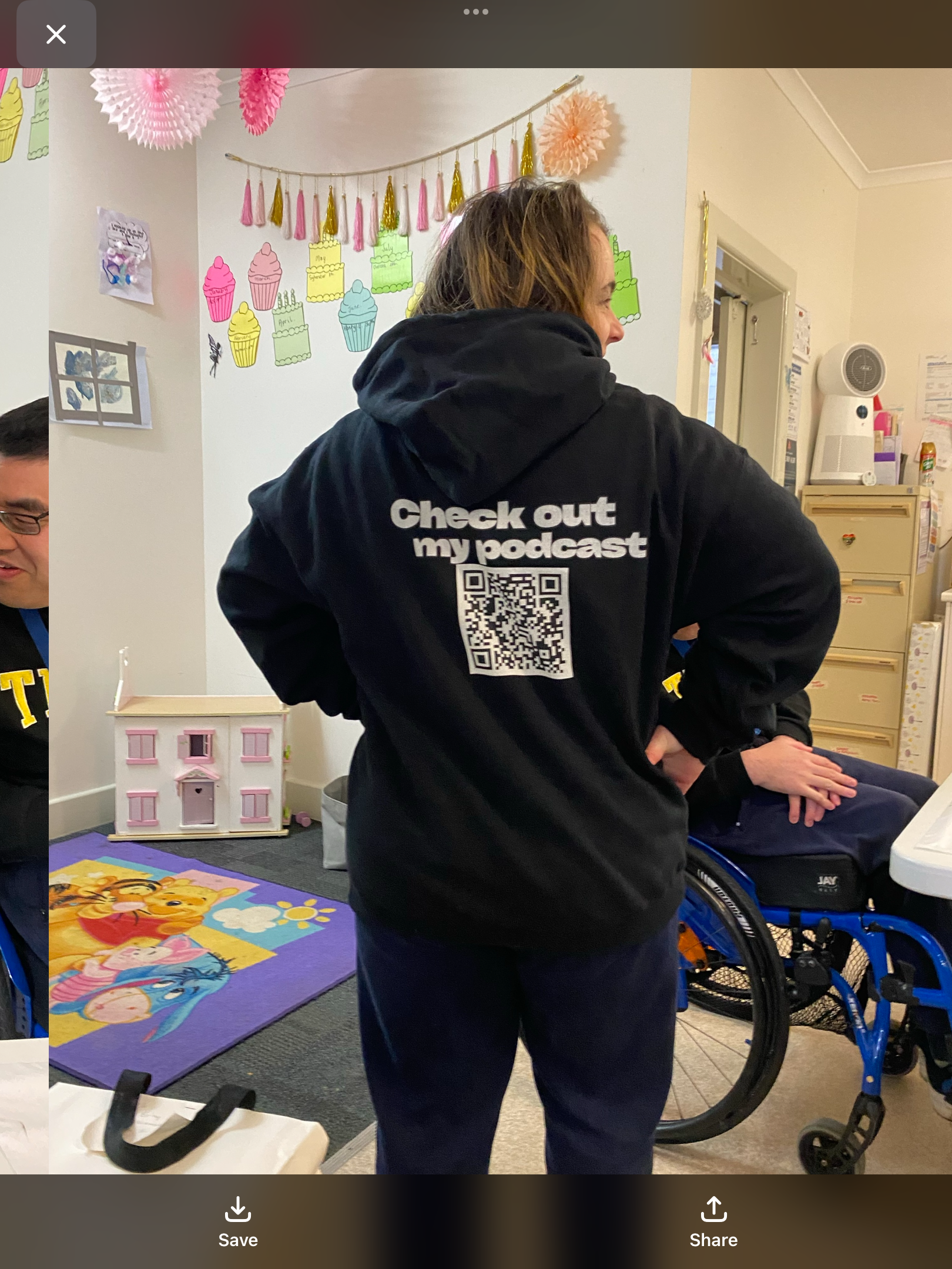 Everyday People Unisex Heavy Blend™ Hooded Sweatshirt product thumbnail image Everyday People Unisex Heavy Blend™ Hooded Sweatshirt product thumbnail image