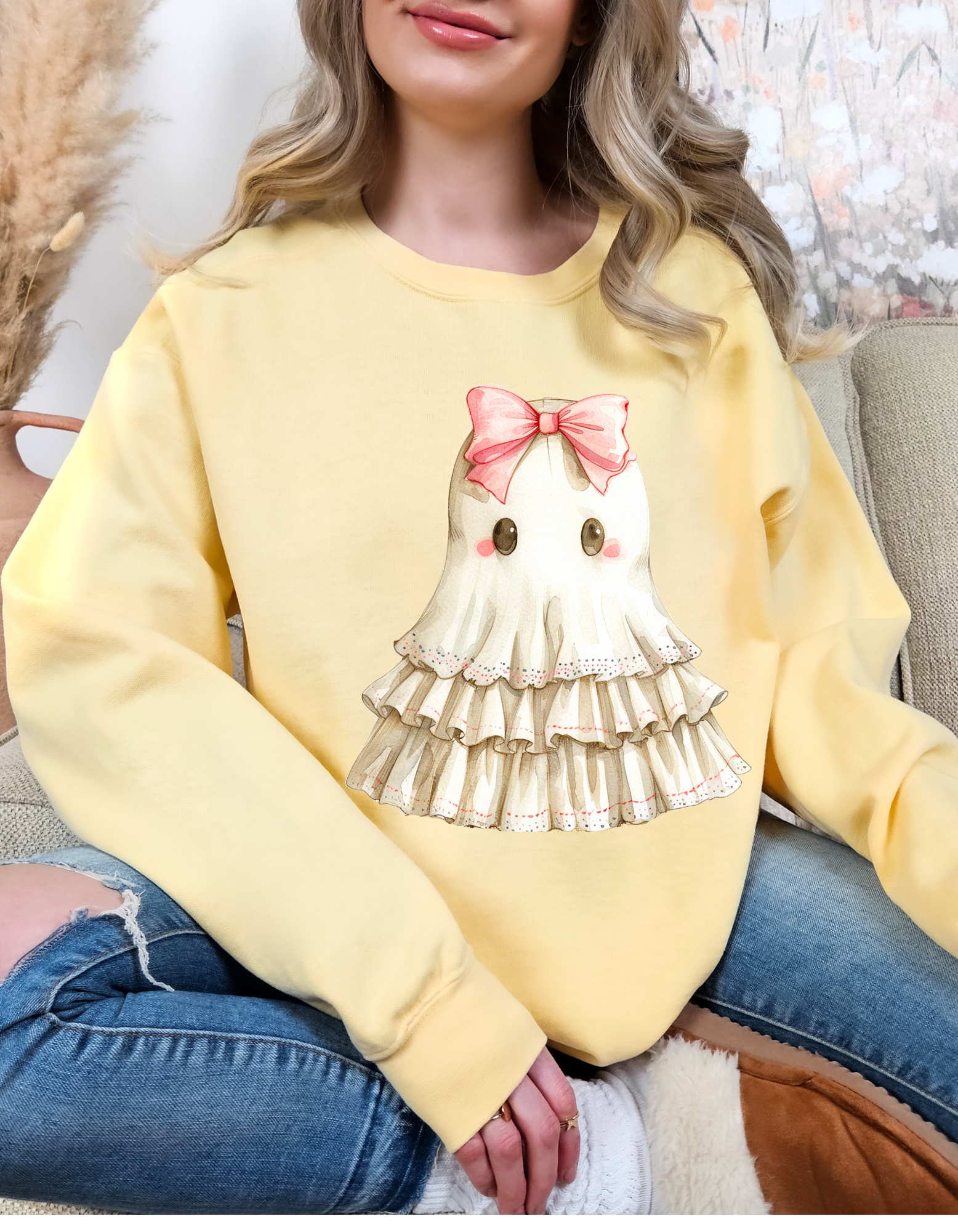 Comfort Colors Charming Ghost Sweatshirt, Cute Vintage Style Crewneck, Fall Fashion, Halloween Comfort, Gift for Teens and Tweens, Cozy Layering