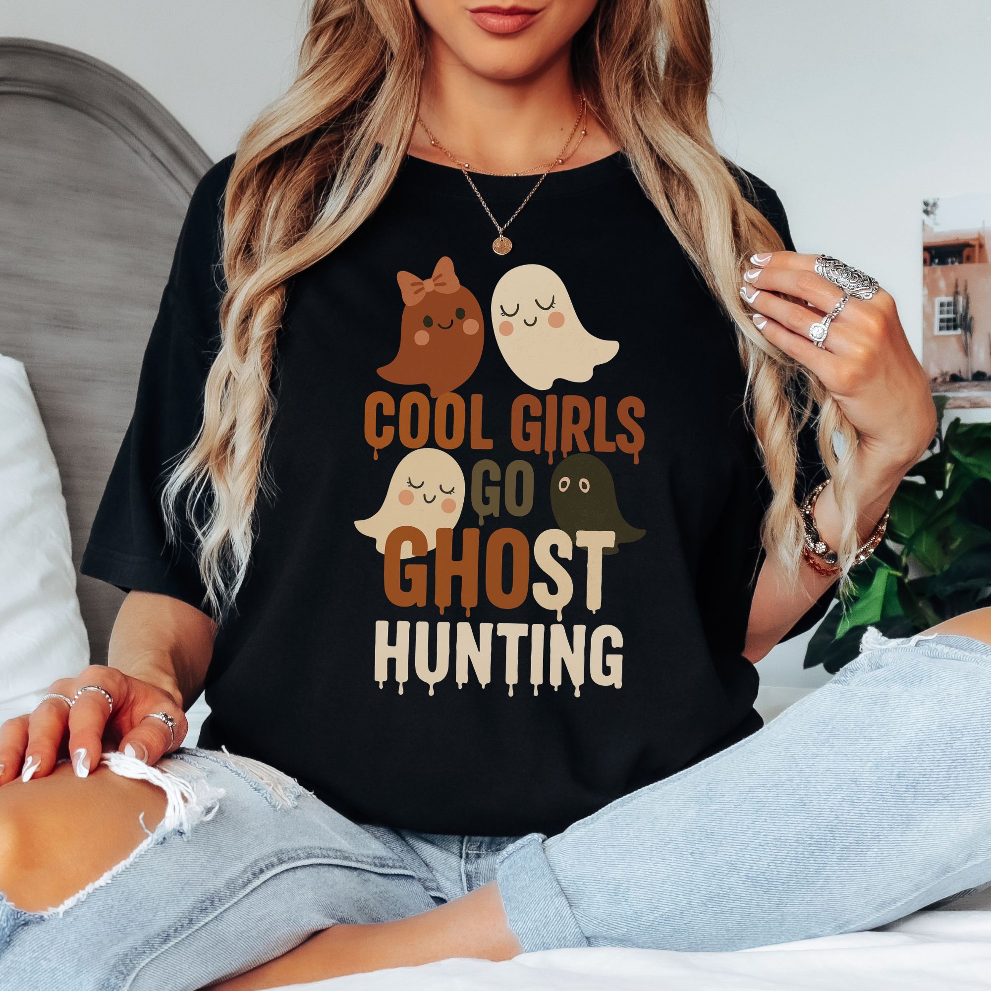 Cool Girls Ghost Hunting T-Shirt