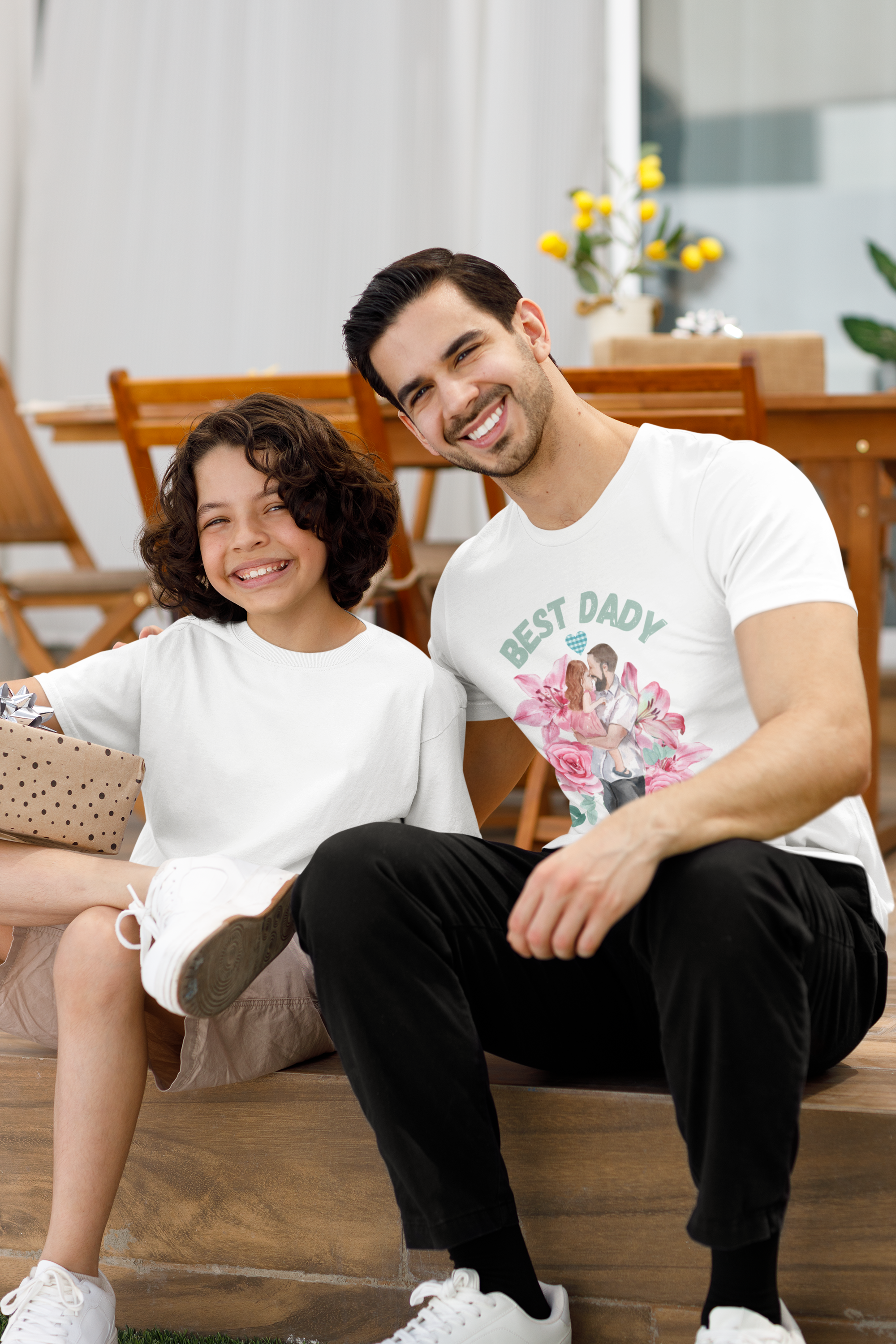 Retro flowers Best Daddy Floral T-shirt, Unisex Gift for Father’s Day, Dad Birthday Shirt, Casual Everyday Wear, Gift for New Dads
