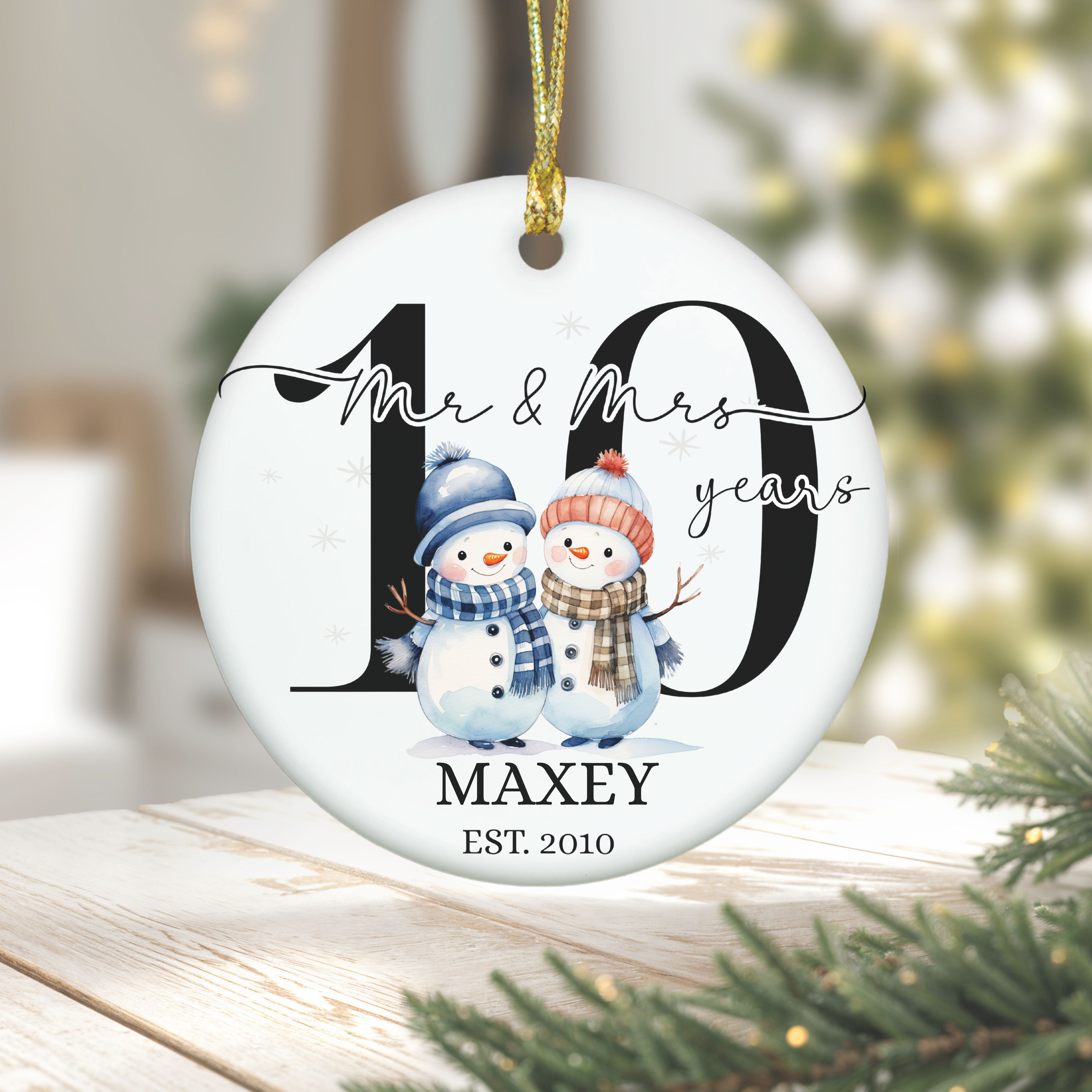 Married 10 Years Ornament, Perfect Gift for Couple's Anniversary, Family Keepsake, 10 years Wed Ornament, 2010