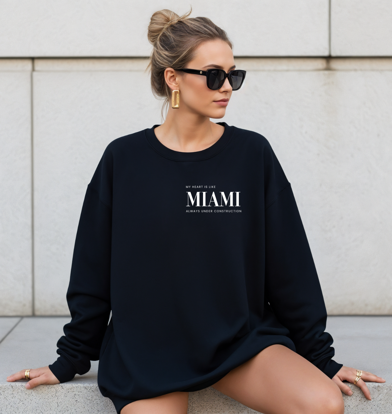 Miami Black Sweatshirt – Minimalist Crewneck, Unisex Oversized Streetwear, Inspirational Graphic Pullover Miami Black Sweatshirt – Minimalist Crewneck, Unisex Oversized Streetwear, Inspirational Graphic Pullover