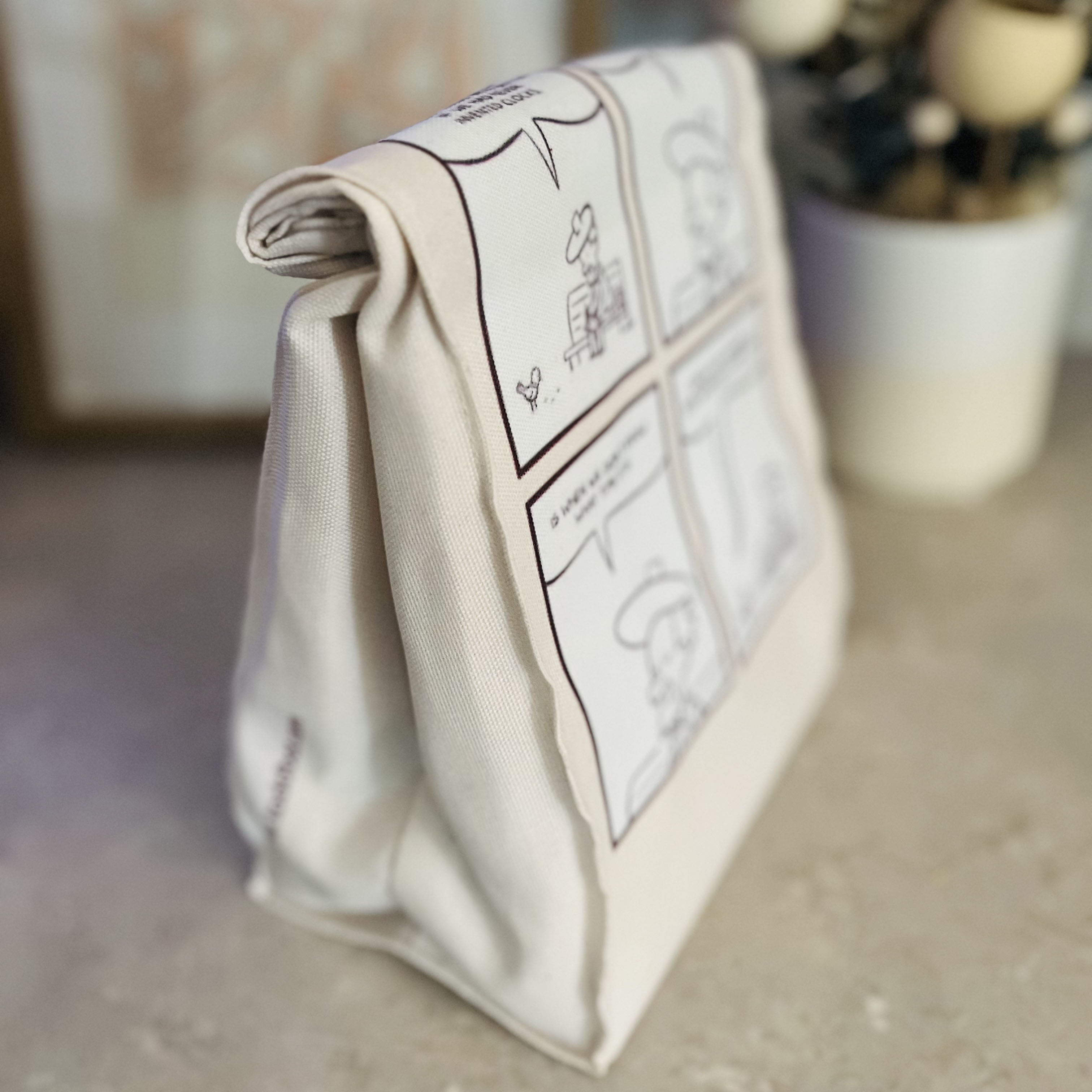 The Poet Lunch Tote - Minimalist, Insulated, Park ready product thumbnail image The Poet Lunch Tote - Minimalist, Insulated, Park ready product thumbnail image