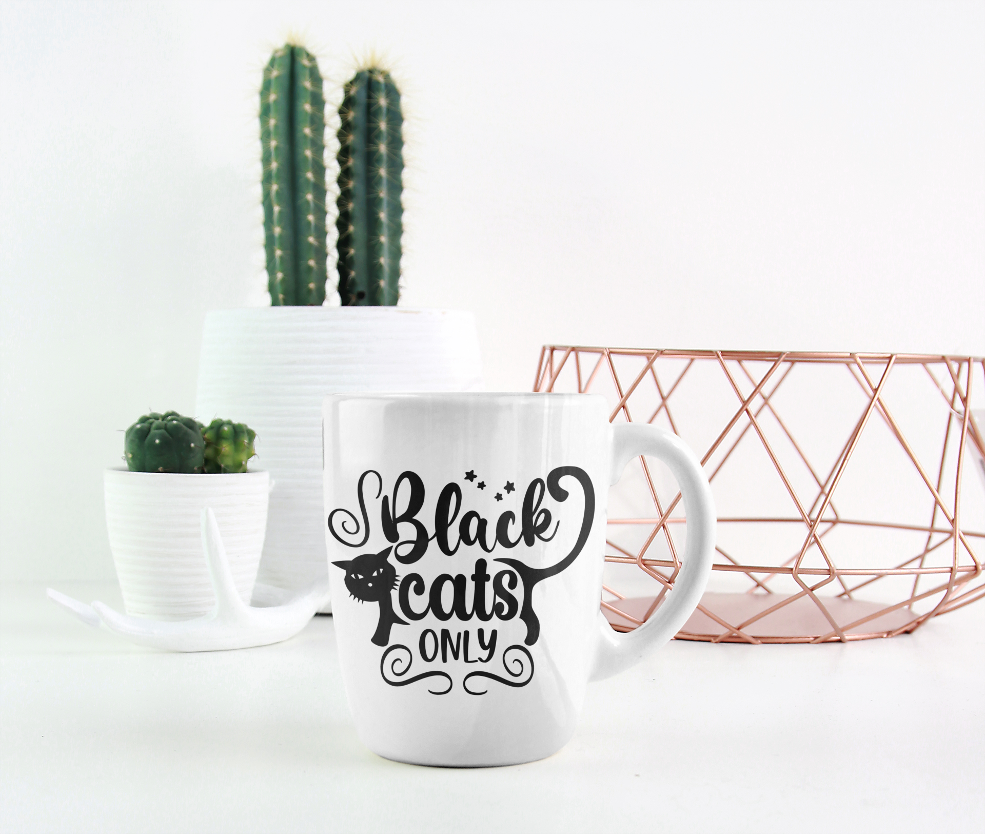 Charming Cat Lover Mug - Perfect for Pet Owners, Gifts for Cat Lovers, Coffee &amp; Tea, Kitchen Decor, Birthday Presents