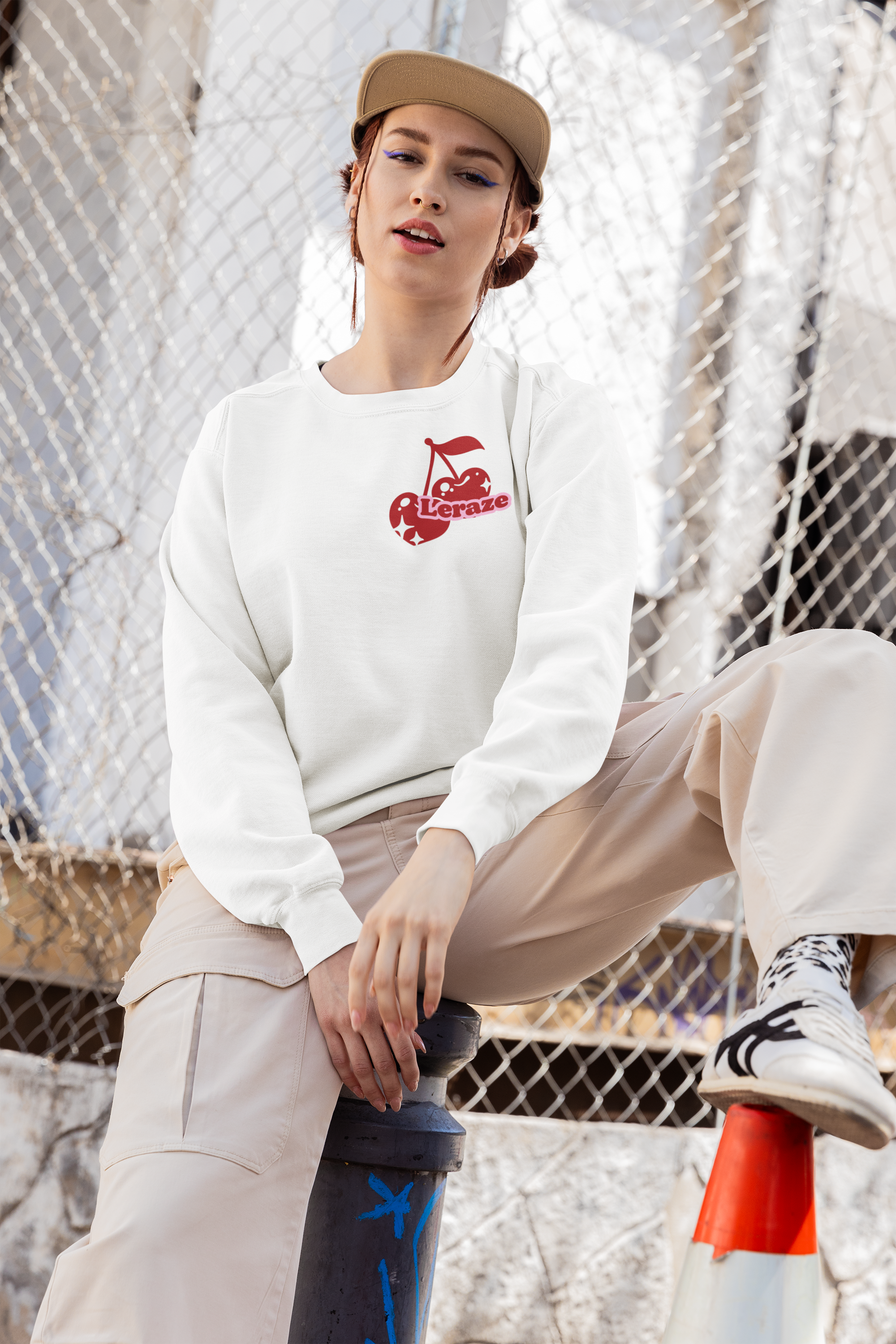 Streetwear Crewneck Sweatshirt Leraze Limited Edition product thumbnail image Streetwear Crewneck Sweatshirt Leraze Limited Edition product thumbnail image