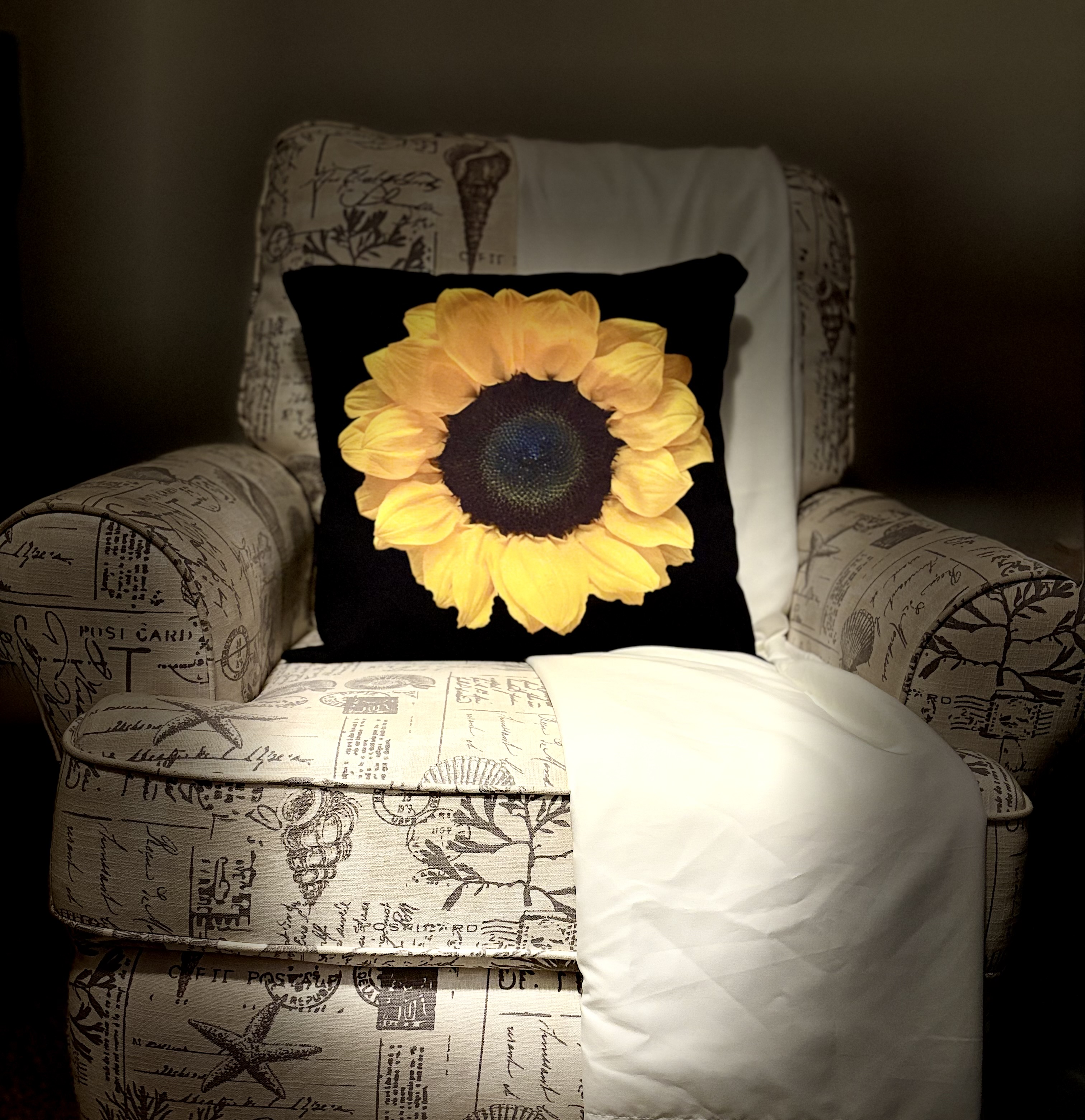 Sunny Sunflower Decorative Pillowcase, Floral Home Decor, Couch Cushion Cover, Gift for Nature Lovers, Bright and Cheerful Bedroom Accent product thumbnail image