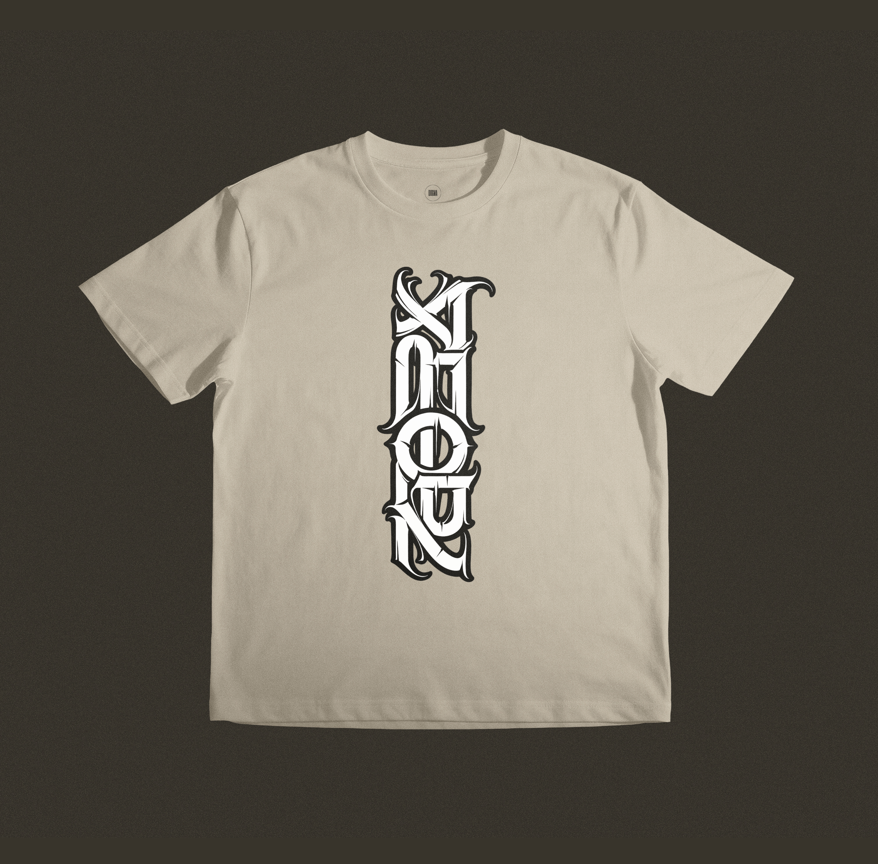 Dark Lettering T-Shirt "Amor"  product thumbnail image