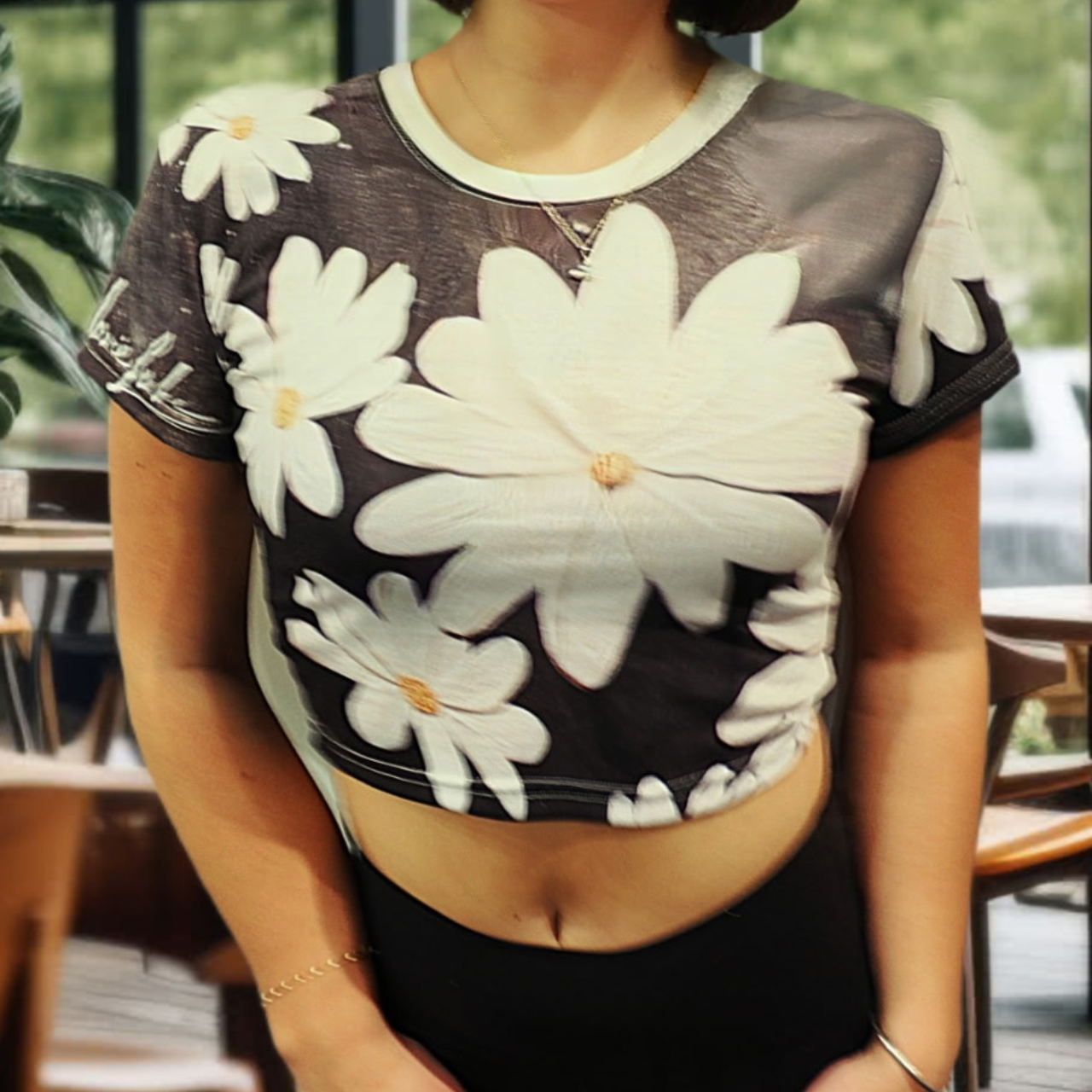 Daisy Crop Tee - LaFille Gallery Collection