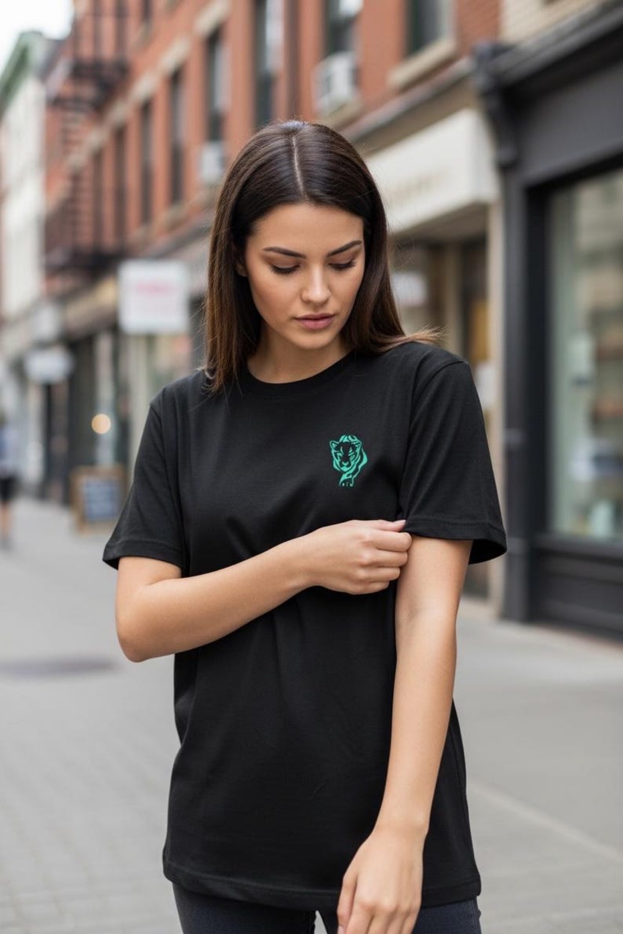 7 Lioness "teal" Oversized Boxy Tee product thumbnail image