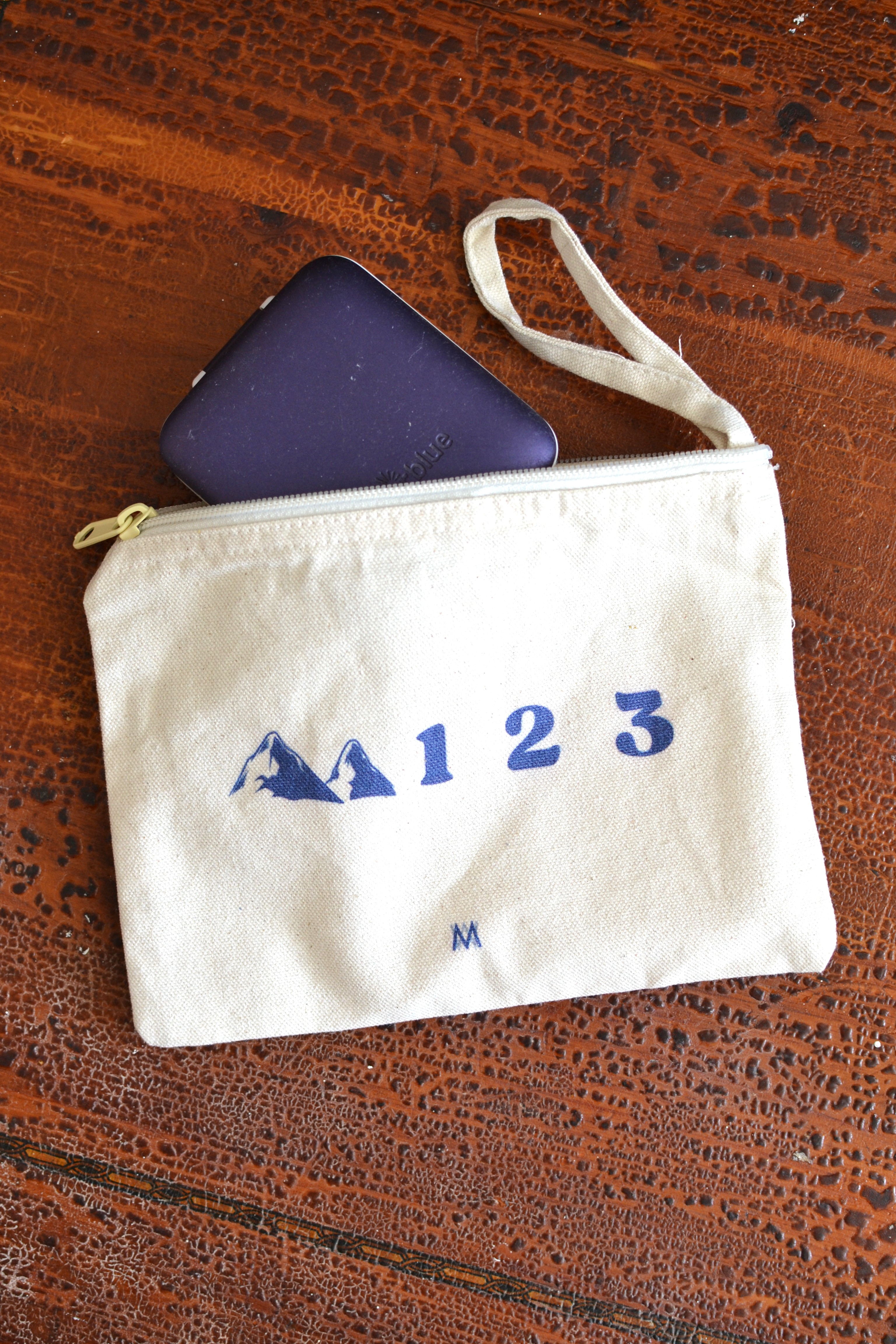 Cotton PP123 Monitor Storage Bag (New version!) product thumbnail image Cotton PP123 Monitor Storage Bag (New version!) product thumbnail image