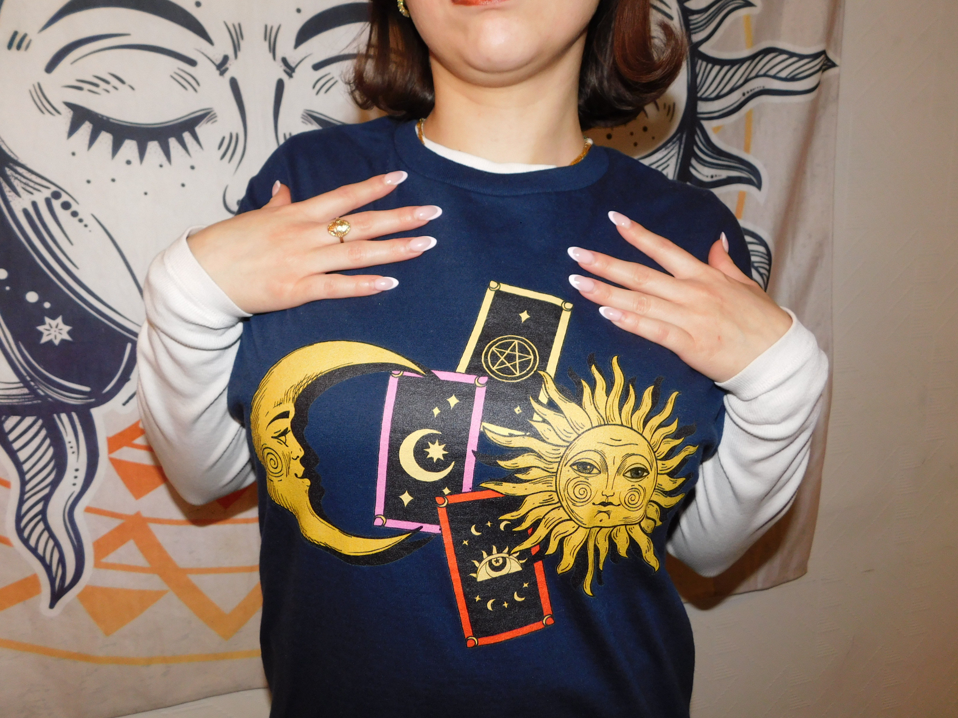 Sun &amp; Moon Tarot With Izzy T-Shirt 