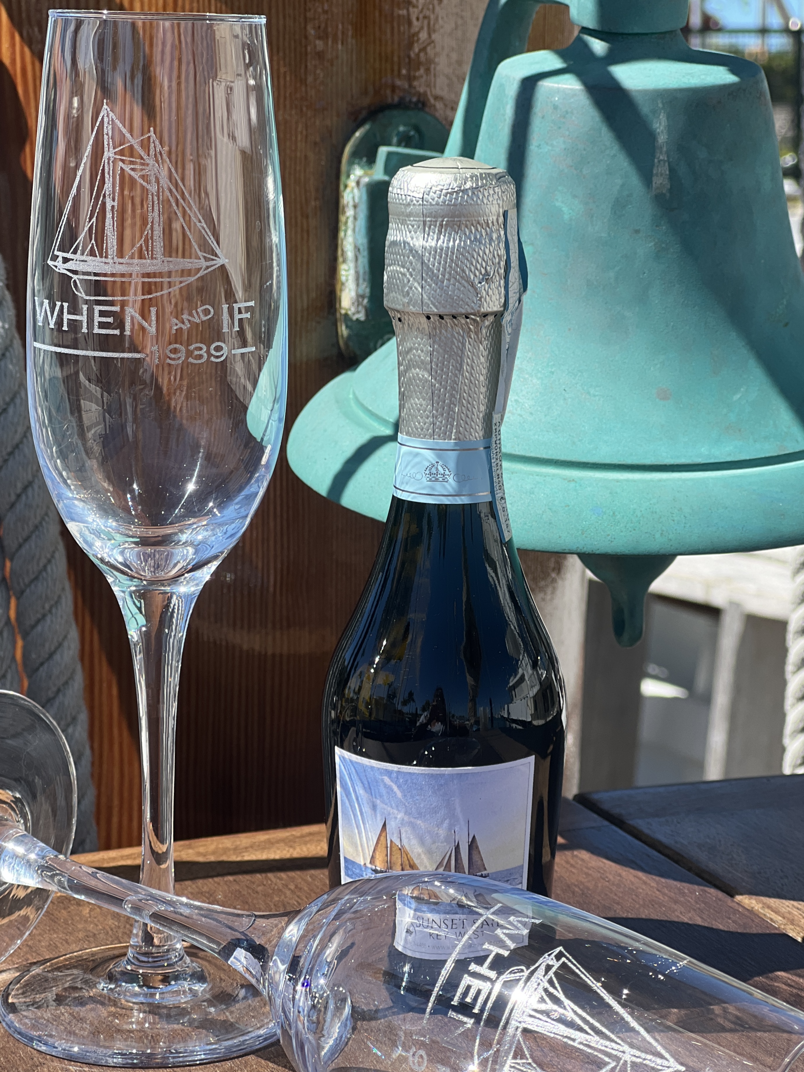 Engraved 8oz Champagne Flute  product thumbnail image