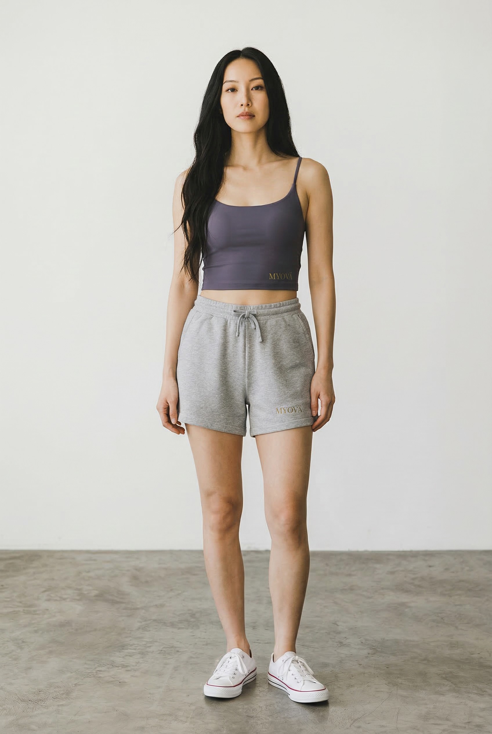 Short de survêtement en polaire éponge brodée « MYOVÄ » product thumbnail image